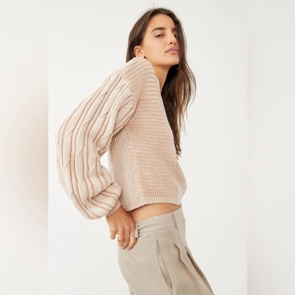 Free People When It Rains V-Neck Sweater - SIZE MEDIUM - Picture 4 of 16